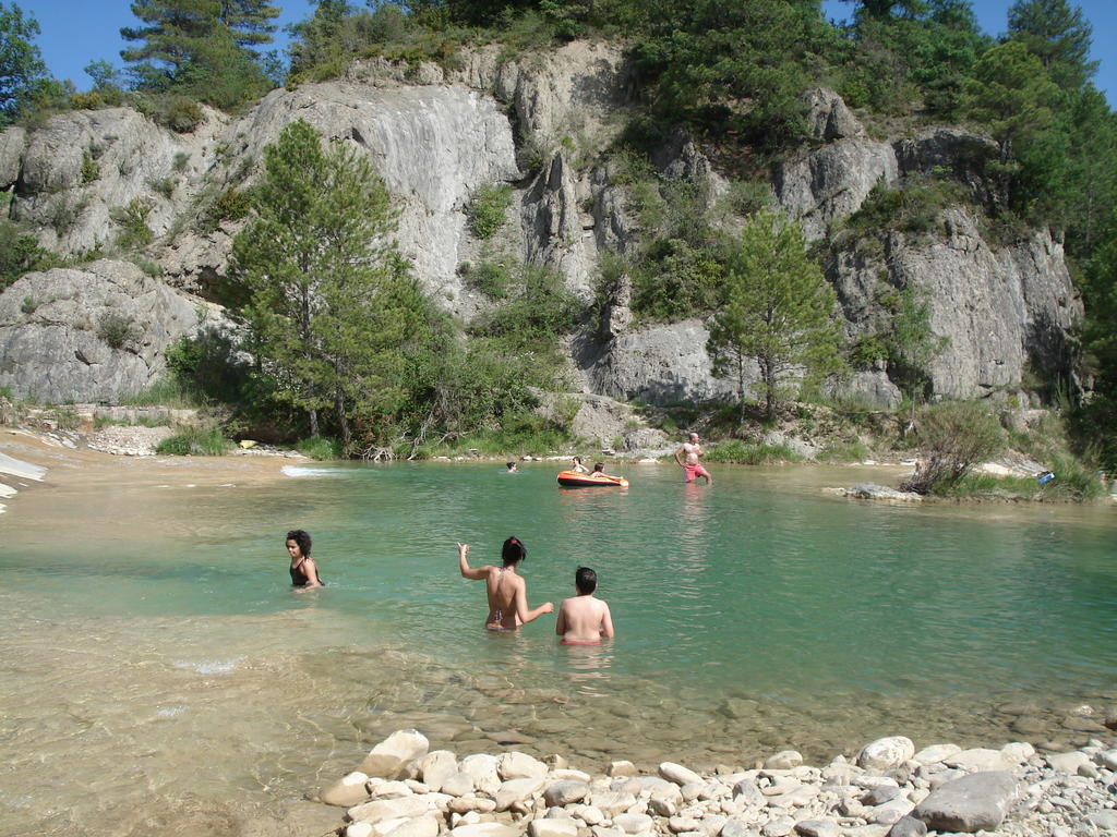 Camping Bungalows Armalygal Murillo de Gállego Екстериор снимка